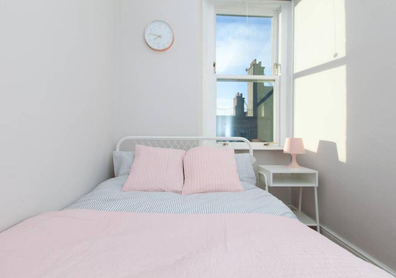 Bright And Modern Causewayside Apartment Edimburgo Exterior foto